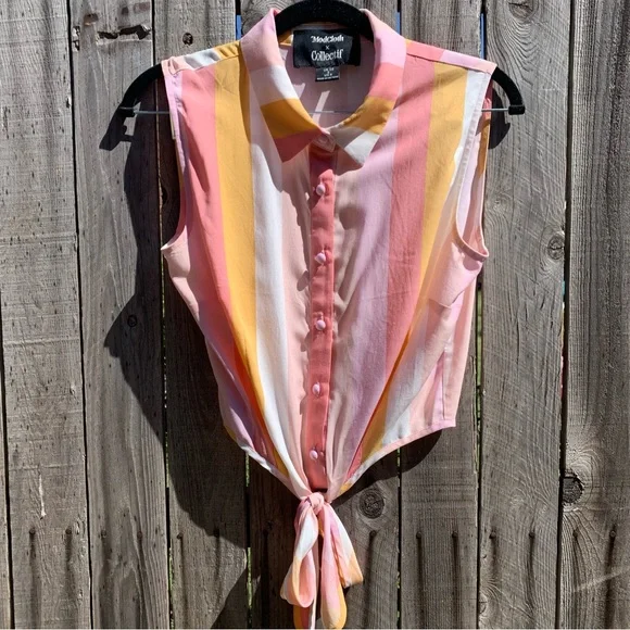 Modcloth x Collectif Strawberry Sugar Tie Waist Top SZ 6 - Picture 2 of 5
